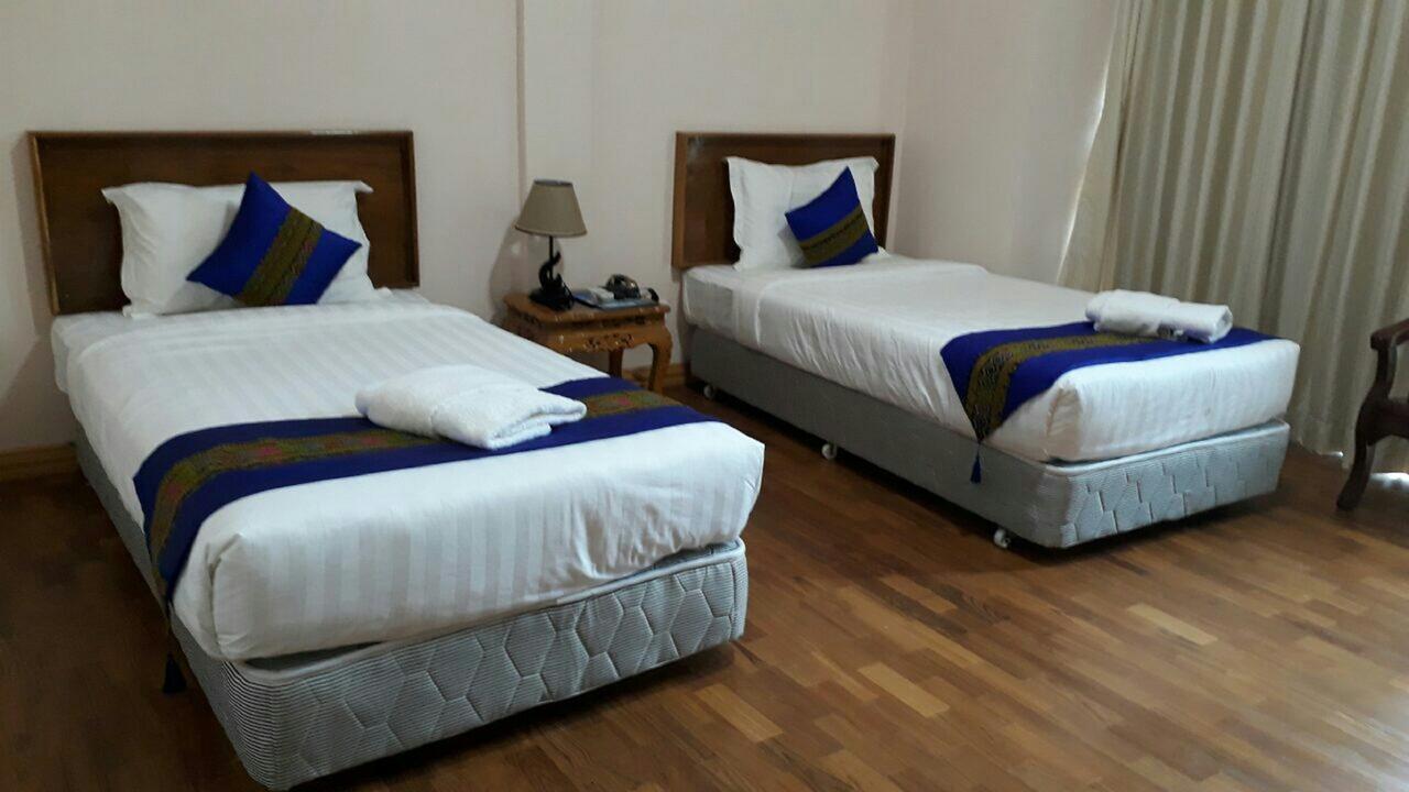 Famous Hotel Loikaw Eksteriør billede